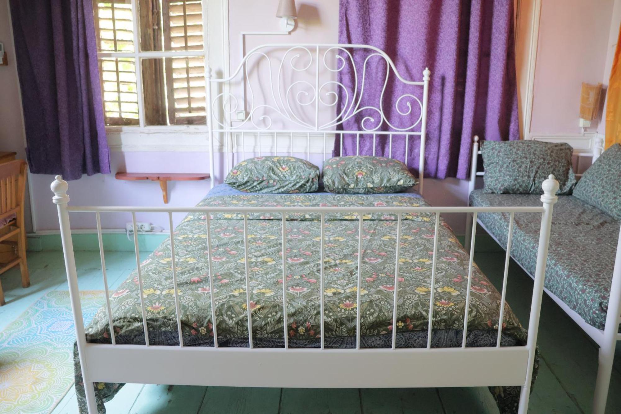 Lotus Garden Hostel Измир Экстерьер фото